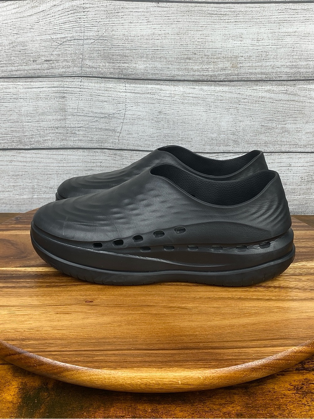 STAND+ Antigrav 1 Ultra Comfort Recovery Black Slip On Shoe Men’s 9.5 Women’s 11